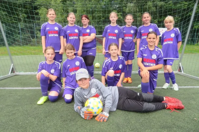 Aus E mach D , Lila Ladys zu Gast beim FC Welzheim 06